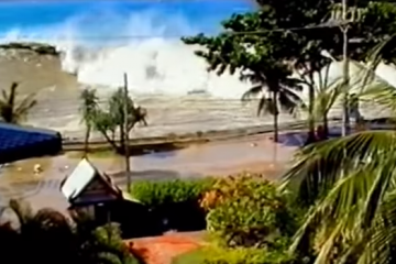 Tsunami: Caught on Camera (2009)